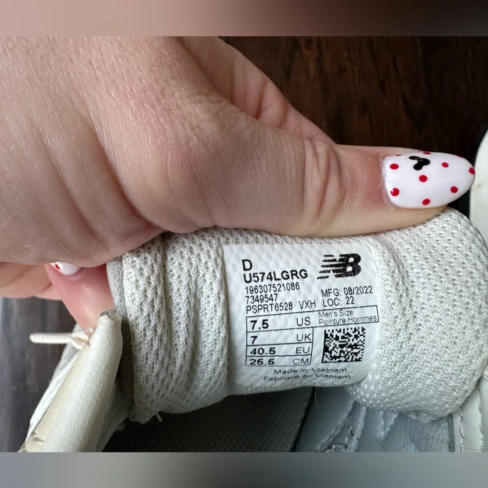 New balance sneakers - Picture 5 of 6